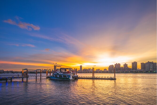 2-Hour Private Dadaocheng Walking Tour - Dadaocheng Wharf, 30 minutes beside the Tamsui River