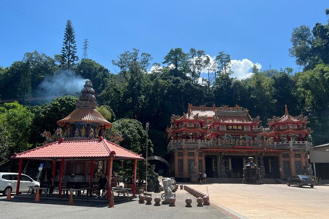 Alishan Day Tour from Chiayi (Incl. Park Entrance) - Sister Ponds, Magnolia Garden, and Shenyi Waterfall