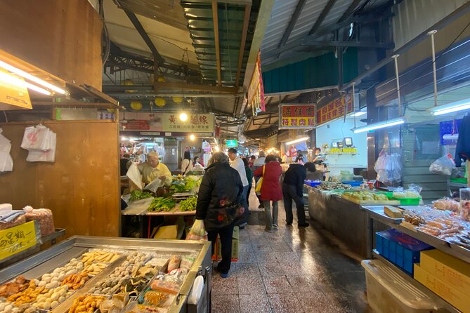 Food and Culture Walking Tour in Tainan - Starting with breakfast at Shuixian Gong Market