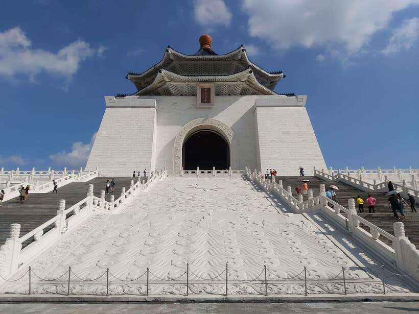 From Keelung: Private Taipei City Landmarks Shore Excursion - Who should book this Keelung shore excursion?