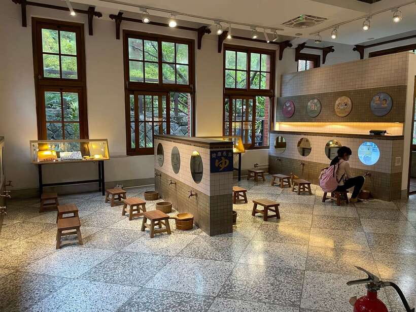 From Taipei: Beitou and Yangmingshan National Park Day Tour - Zhuzihu is the pause in the middle of the day