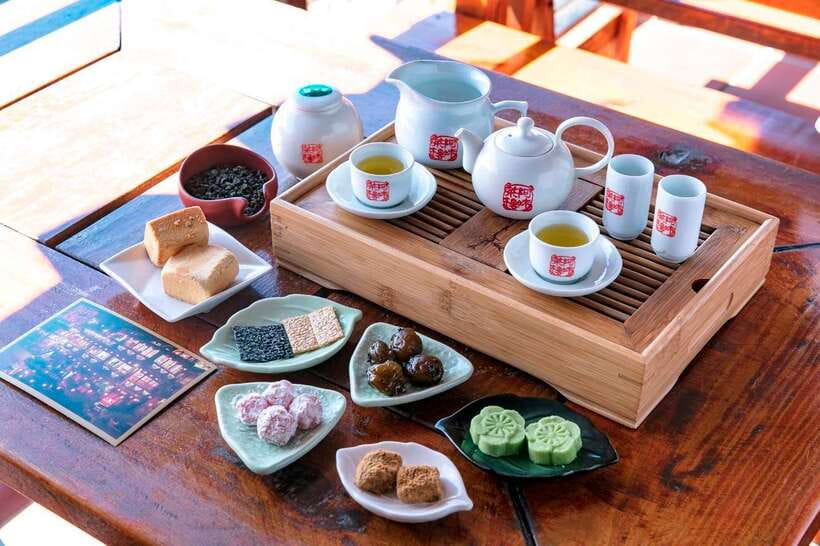From Taipei: Private Scenic Tour to Jiufen, Yehliu & Pingxi - Yehliu Geopark and the Queen’s Head