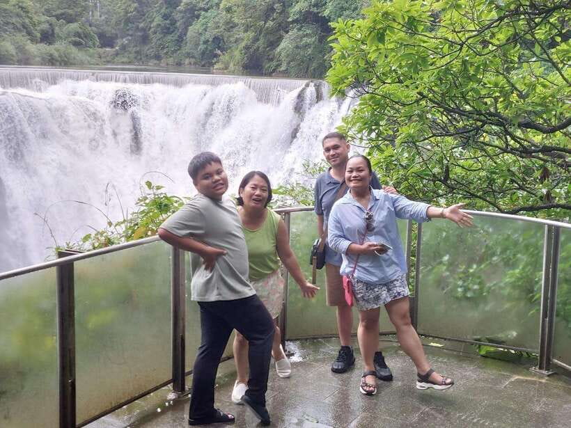 From Taipei: Shifen, Jiufen, and Yehliu Geopark Day Tour - Who should book this 10-hour outing