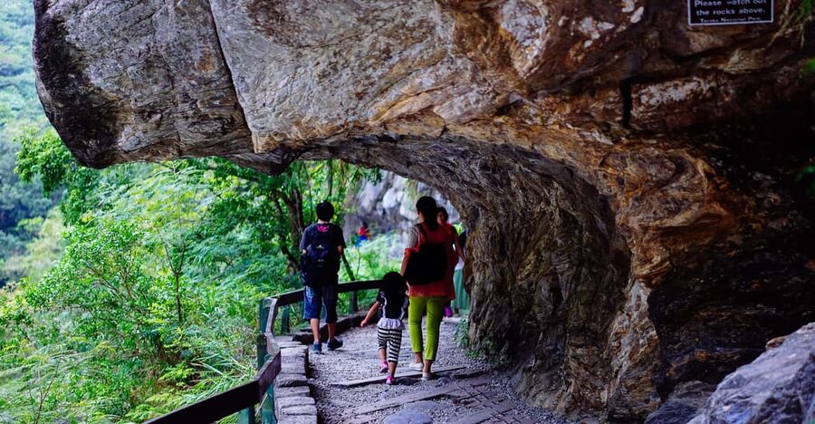 From Taipei: Taroko Gorge Private Tour - Getting context at the Visitor Center