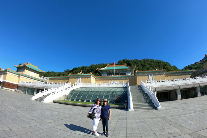 Full-Day Private Custom Taipei City Tour - The National Palace Museum needs a deliberate choice