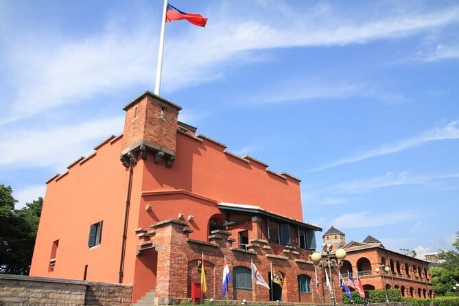Full Day Private History Tour in Taipei City - Chiang Kai-shek Memorial Hall and Taipei’s grand civic scale