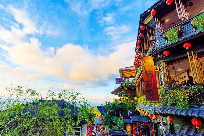 Full-Day Tour in Shifen, Jiufen & Yehliu of Taipei (Incl. ticket) - Yehliu Geopark and Taiwan’s odd coastal rocks