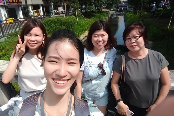 Guided Historical Tour in Taichung with Suncake DIY Experience - A quick taste of Jiguang stinky tofu
