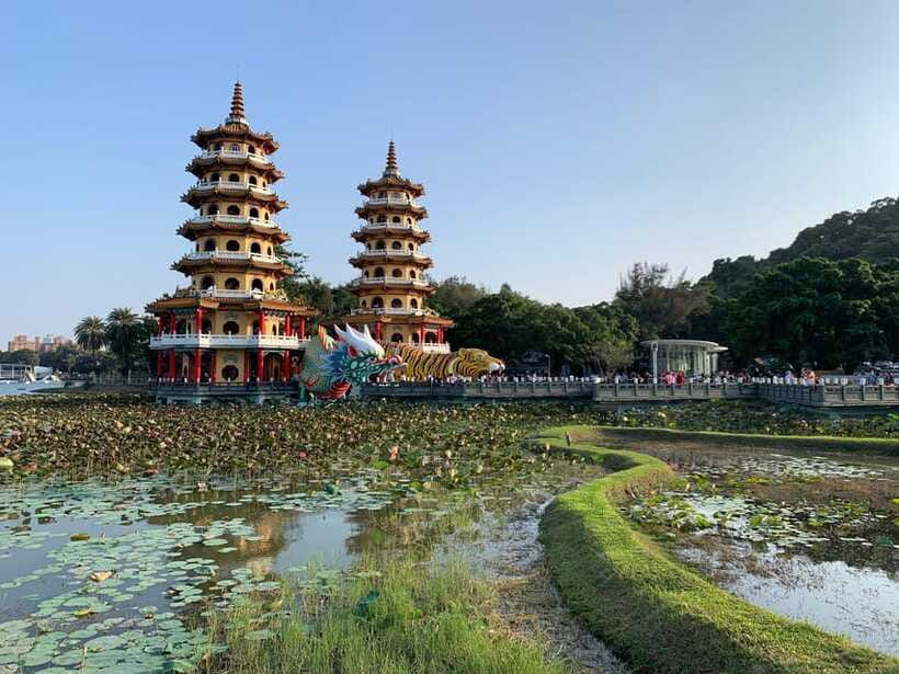 Kaohsiung: Private City Tour with Fo Guang Shan Museum - Who will get the most from this tour?