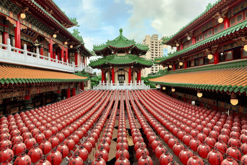 Kaohsiung Private Tour - Discover Local Hidden Gems - Liuhe Night Market and the best use of local advice