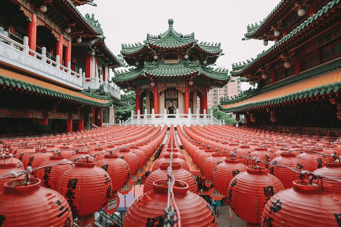 Kaohsiung Private Walking Tour with a Local - A private Kaohsiung walk built around you