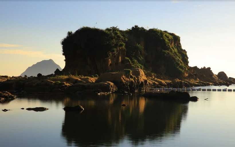Keelung: Heping Island Geopark Entry Ticket - Fossils, plants, and the park’s learning value