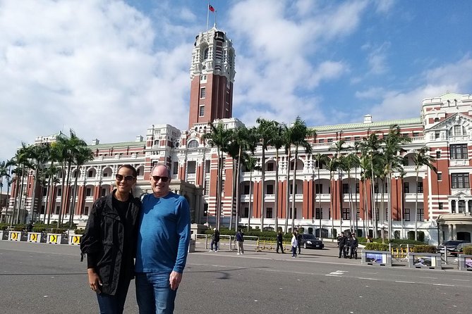 Keelung Shore Excursions: Private 6-Hour Taipei City Adventure! - Bopiliao Historic Block and old Wanhua