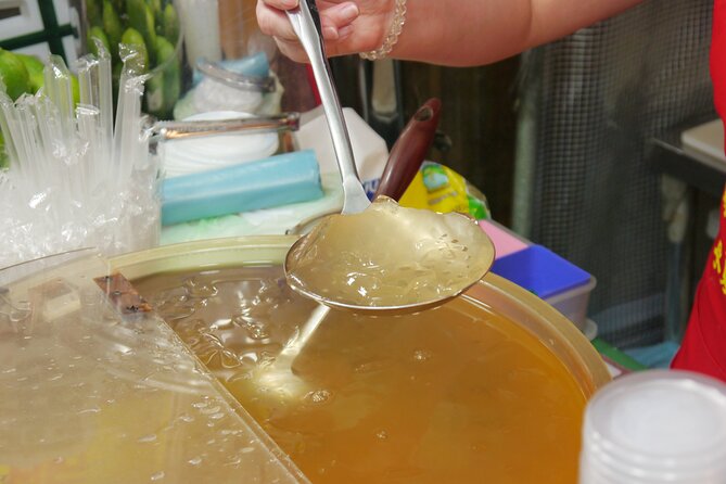Local Favorites: Taiwan Night Market Food Tour in 2 hours - How much food should you expect?