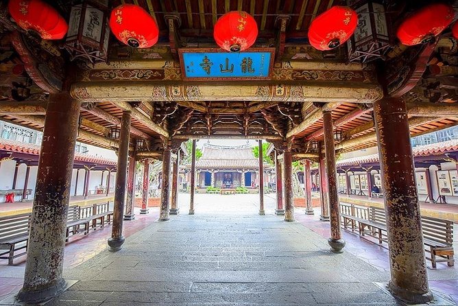 Private 4-Day Central & Southern Taiwan Tour (Sun Moon Lake, Kaohsiung, Kenting) - Day 4: Kaohsiung’s pavilions, lake, and colonial hilltop