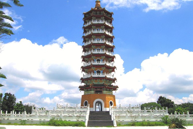 Private 4-Day Central & Southern Taiwan Tour (Sun Moon Lake, Kaohsiung, Kenting) - Meals, rooms, and the real cost