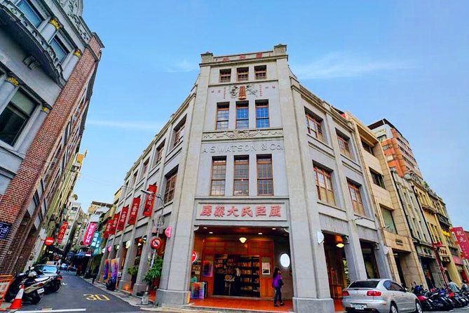 [private] 8-Hour Customize Your Amazing Private Taipei Day Tour - Choosing Shilin Night Market or Elephant Mountain