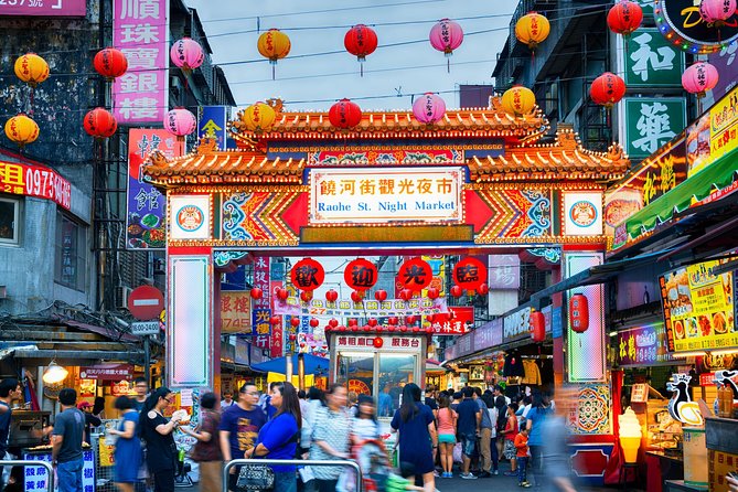 Private Car: 8 Hour Highly Customized Taipei City Exploration! - Bopiliao Historic Block brings old Taipei into view