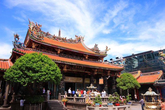 Private Car: 8 Hour Highly Customized Taipei City Exploration! - The best part is the guide’s ability to reshape the day