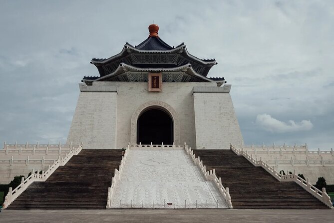 Private Cruise Tour from Keelung: Trip to Taipei - Din Tai Fung 101: a practical lunch stop