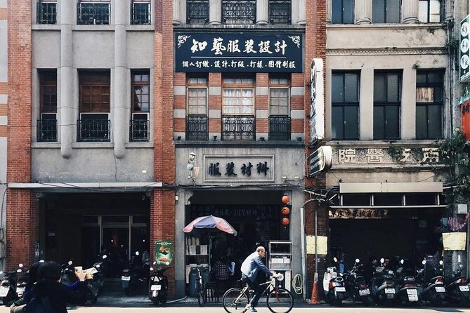 Private Cruise Tour from Keelung: Trip to Taipei - What the private format changes
