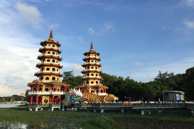Private Custom Kaohsiung Day Tour - Fo Guang Shan Buddha Museum, the day’s grandest stop