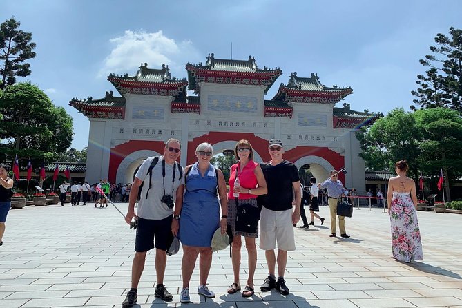Private Custom Taipei Airport Layover Tour - What the guides add to a short day