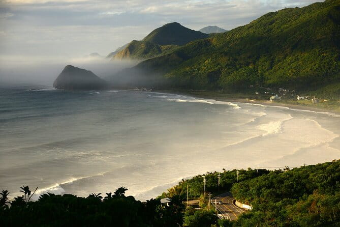 Private East Coast & Jade Hunting Day Tour with Local Expert - Why jade gives this Hualien day a different feel