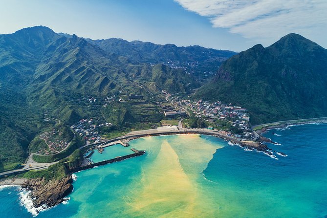 Private Jiufen & Pingxi Day Tour with English-Speaking Guide - The Yin Yang Sea gives you a dramatic opening