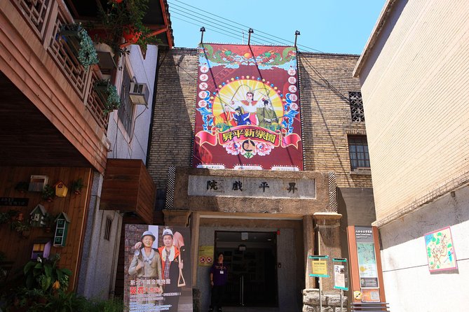 Private Jiufen & Pingxi Day Tour with English-Speaking Guide - Jiufen Old Street is the day’s main character