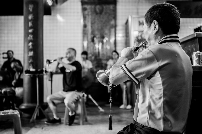 Private Keelung Cultural Walk: Markets, Streets & Local Life - What the private format changes