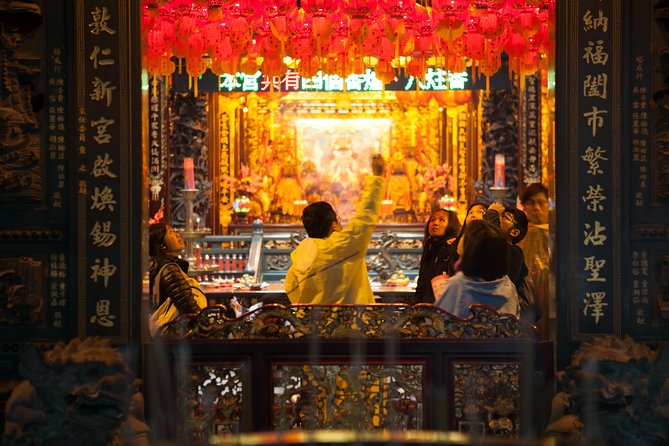 Private Keelung Cultural Walk: Markets, Streets & Local Life - Ren’ai Market and the practical side of Keelung