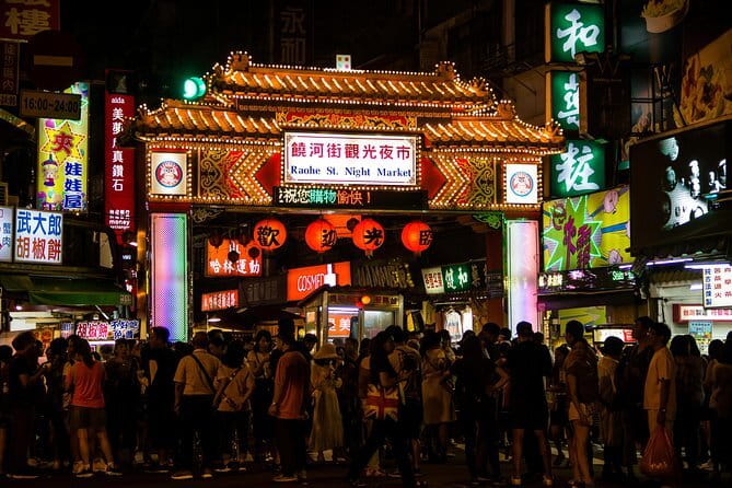 Private Keelung Food Tour with Local Markets & Tastings - Ren’ai Market: the curry noodles worth seeking out