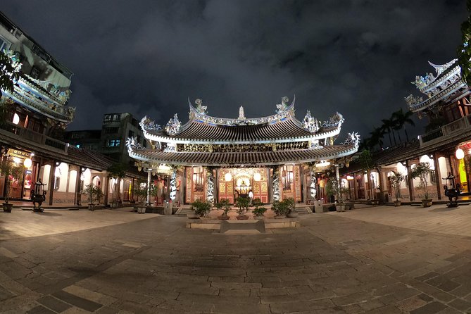 Private Night Tour of Taipei - Chiang Kai-Shek Memorial Hall after dark