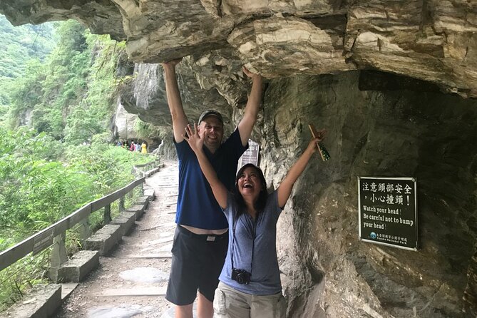 Private Taroko Gorge Day Tour from Hualien with Local Expert - Lunch, snacks, and local food advice