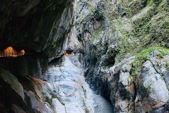 Private Taroko Gorge National Park Day Tour - Xincheng for food and a slower hour
