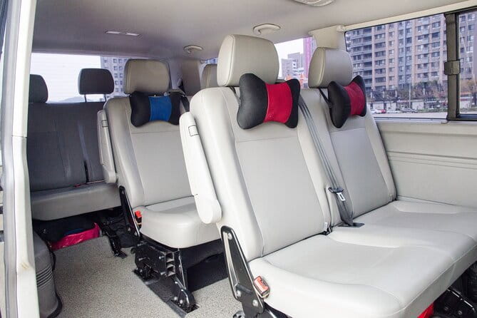 Private Transfer from TPE-Taoyuan int. Airport to Taipei City - The ride to Taipei, from curb to hotel door