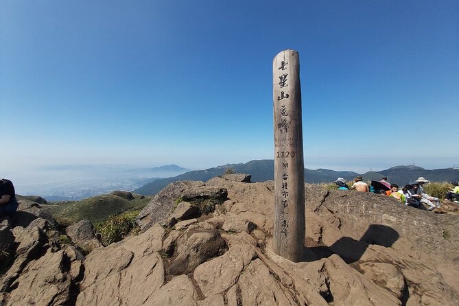 Private Yangmingshan National Park Hiking Day Tour from Taipei - Entering Yangmingshan National Park