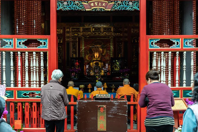 See Taipei With A Local: Private & Personalized - Bopiliao Old Street and Taipei’s older side