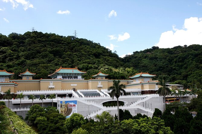 Small-Group: Classic Taipei Landmarks Day Tour - National Palace Museum: a strong opening at 90 minutes