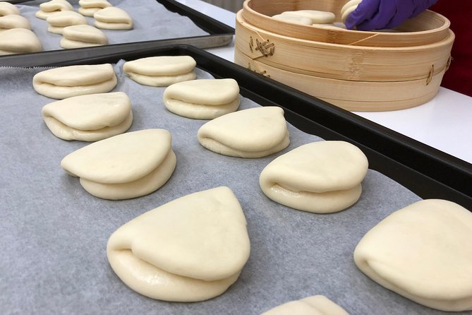 Street Food Cooking Class in Taipei : Gua Bao/Lu Rou Fan/Boba Tea - Preparing lu rou fan with braised pork