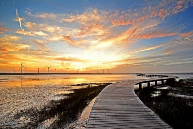 Taichung Must-Visit Join In Day Tour from Taipei - Gaomei Wetlands provides the reason to stay until evening