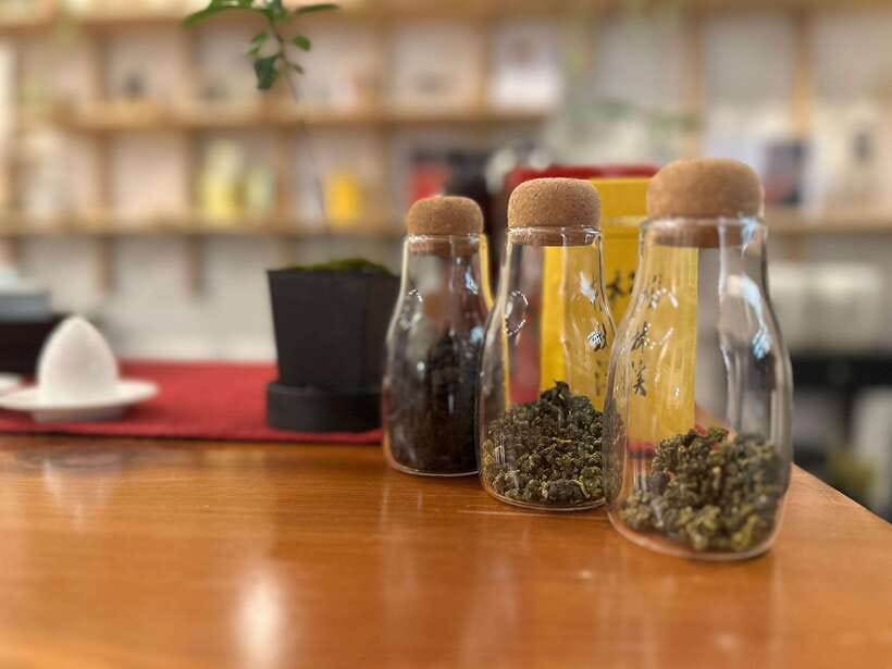 Tainan Culture Trip: Chinese Tea Ceremony_Oolong Tea - Learning the Pace and Courtesy of the Ceremony