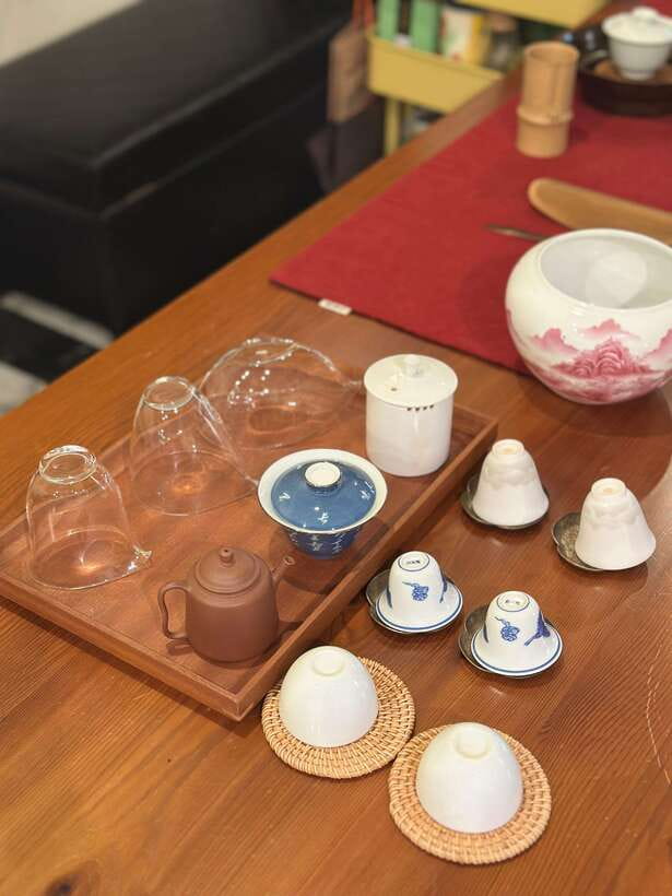 Tainan Culture Trip: Chinese Tea Ceremony_Oolong Tea - The First Pour: Chinese Tea in Its Cultural Setting