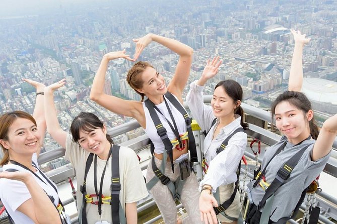 Taipei 101 Top Floor Tour and Dinner at Din Tai Fung - A drink with the Taipei skyline