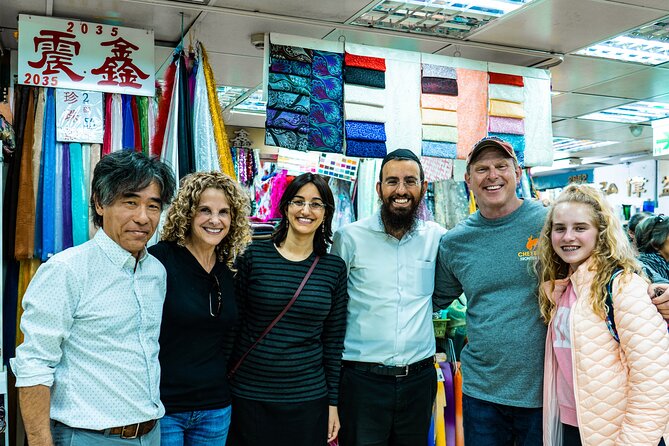Taipei: Book A Private Local Host For 6 Hrs Customized Experience - Street food, pork belly buns, and bubble tea