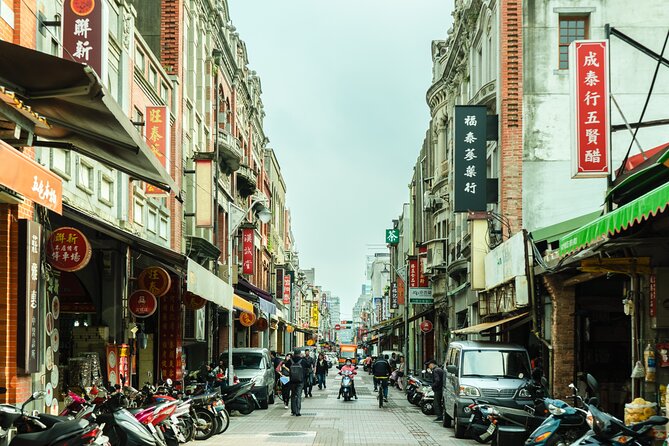 Taipei: Book A Private Local Host For 6 Hrs Customized Experience - Shaping the itinerary before you meet