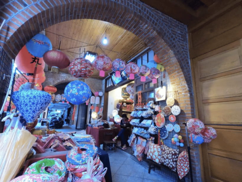 Taipei: City Highlights Private Sightseeing Tour with Guide - What the Private Car Changes
