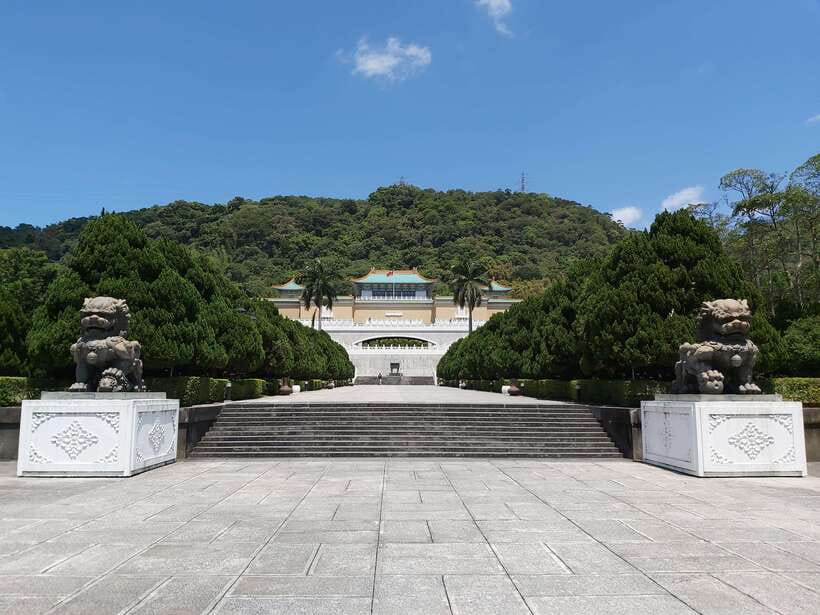 Taipei: Classic Landmarks Day Tour - A fast, useful introduction to Taipei
