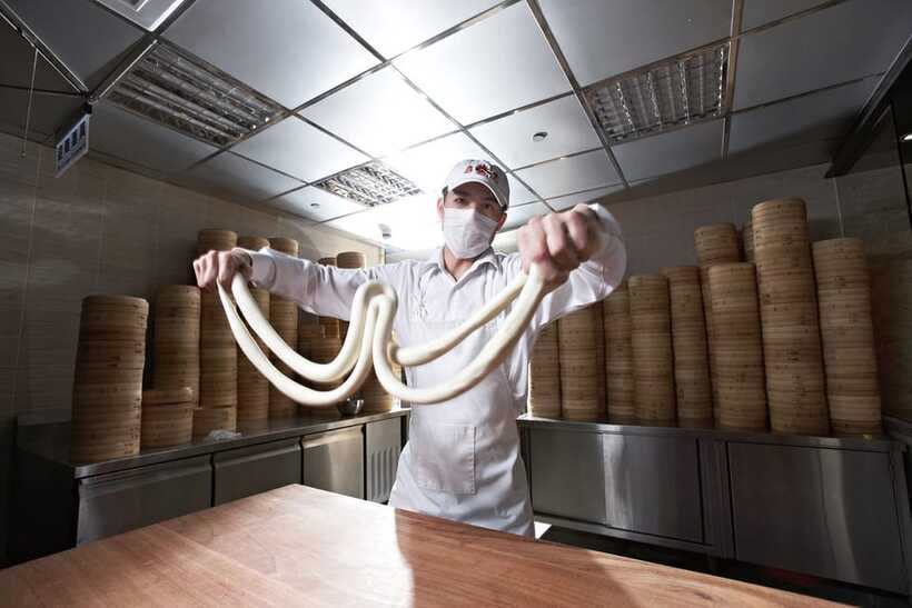 Taipei: Din Tai Fung Restaurant Experience - Practical timing for Taipei 101 and Xinsheng